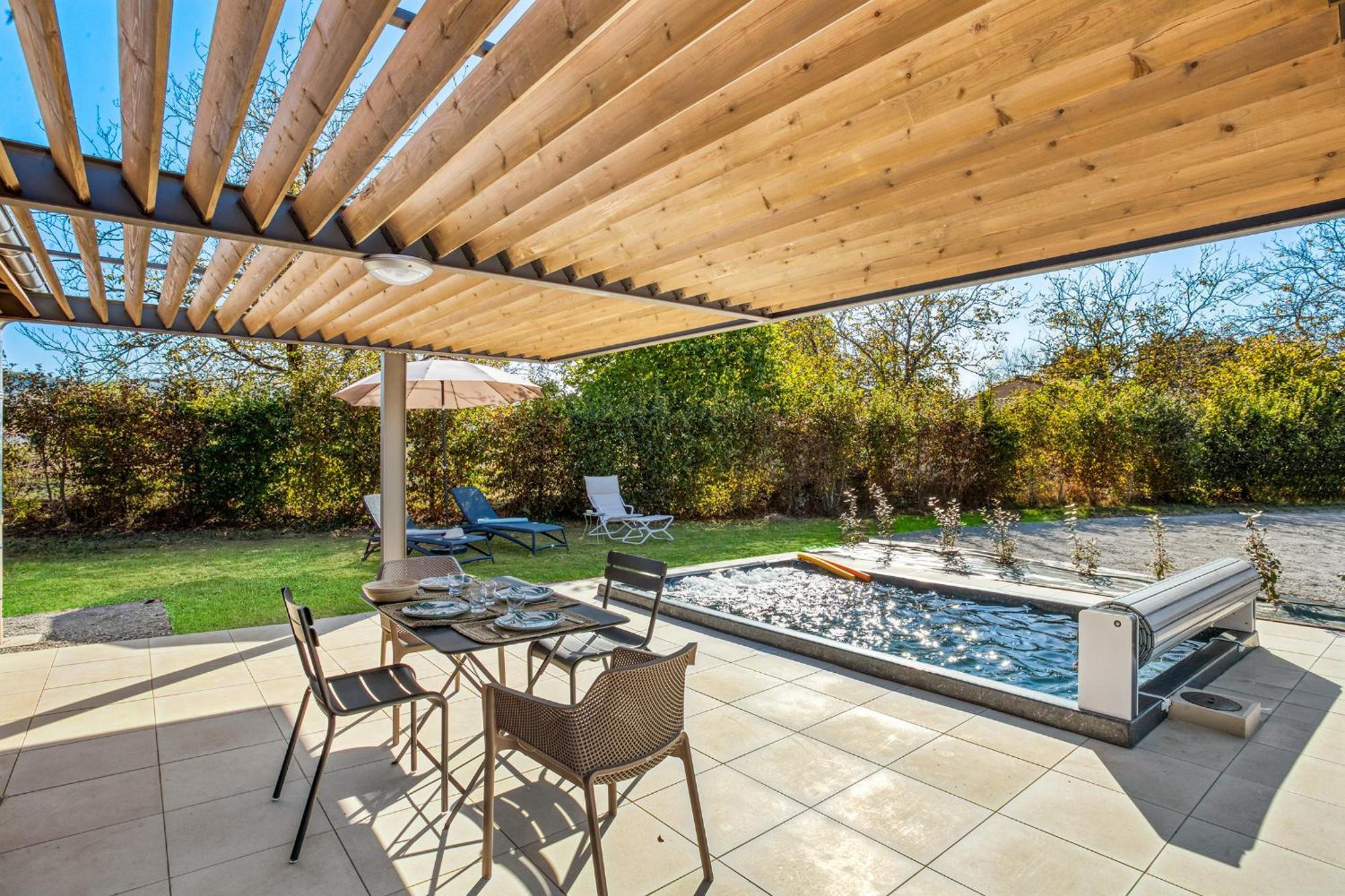 La Plaine Aux Etoiles - Maison Individuelle Avec Piscine Balneo Privative Et Jardin Domme Bagian luar foto