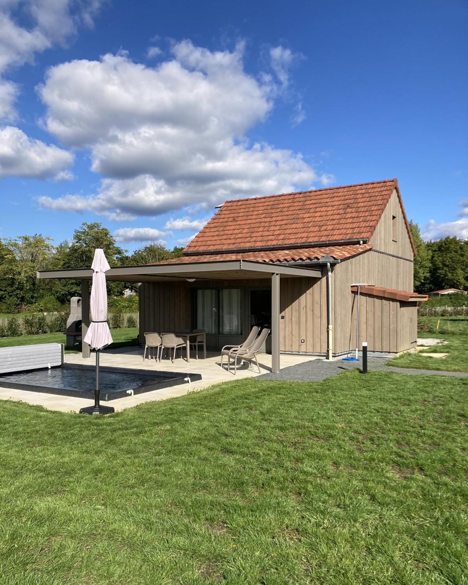 La Plaine Aux Etoiles - Maison Individuelle Avec Piscine Balneo Privative Et Jardin Domme Bagian luar foto